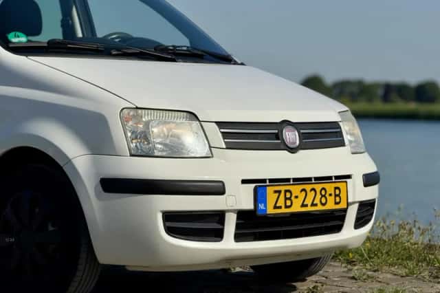 Fiat Panda (2009) thumbnail 2
