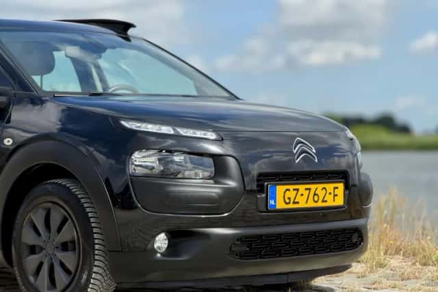 Citroën C4 Cactus (2015) thumbnail 2