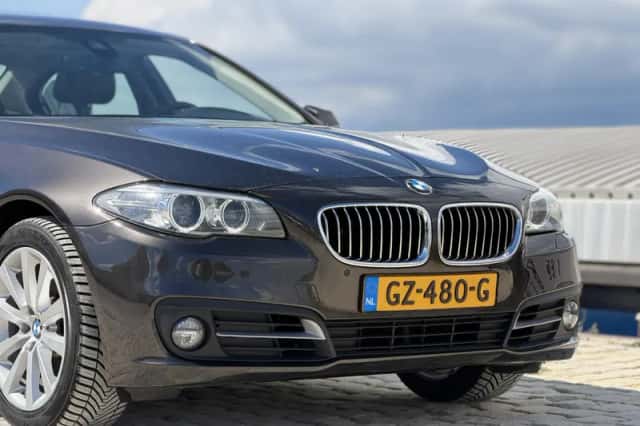BMW 5-Serie (2014) thumbnail 2