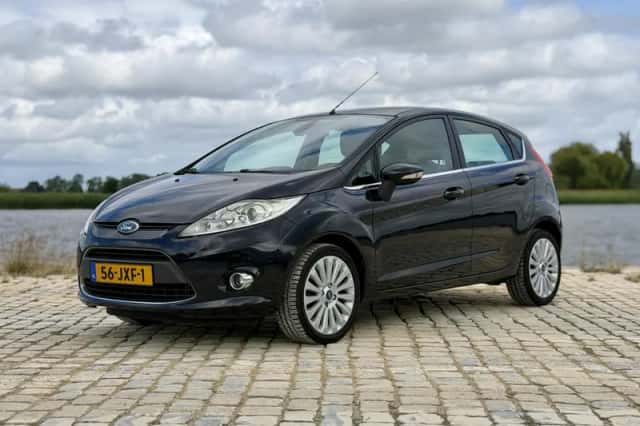 Ford Fiesta (2009) thumbnail 1