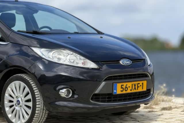Ford Fiesta (2009) thumbnail 2
