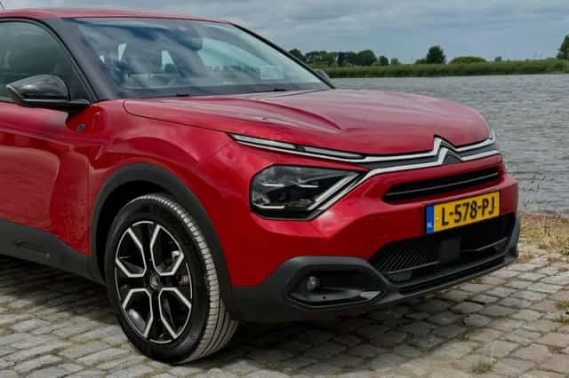 Citroën ë-C4 (2021) thumbnail 2
