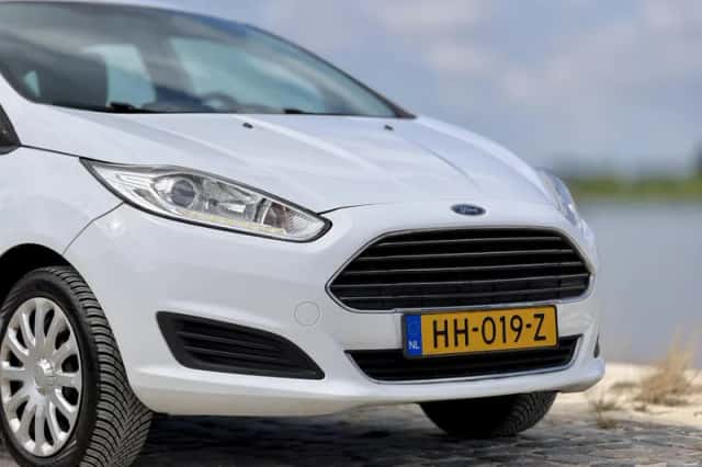Ford Fiesta (2015) thumbnail 5