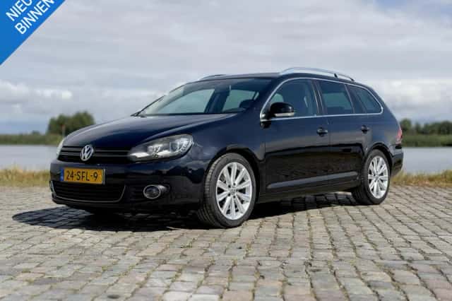 Volkswagen Golf (2011) thumbnail 1