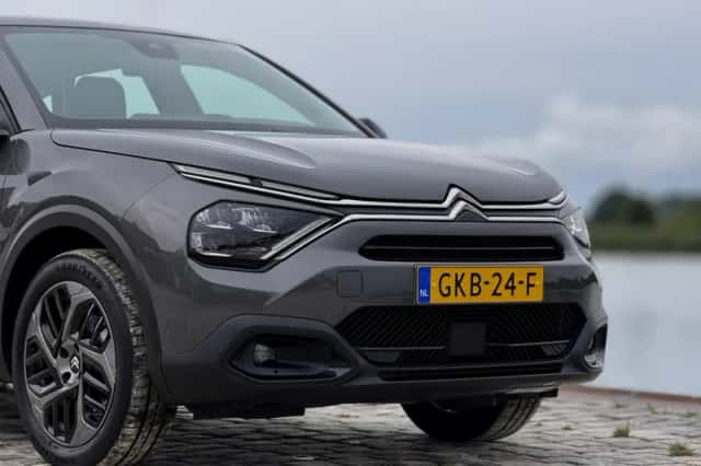 Citroën ë-C4 (2024) thumbnail 2