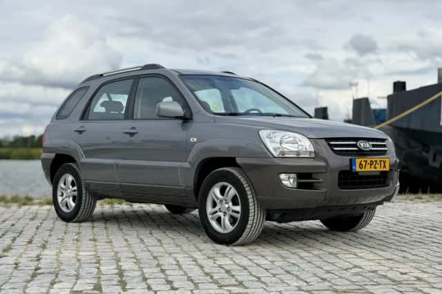 Kia Sportage (2005) thumbnail 3
