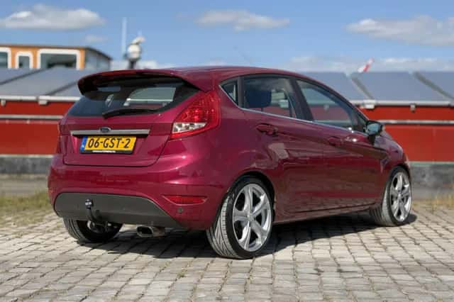 Ford Fiesta (2008) thumbnail 5