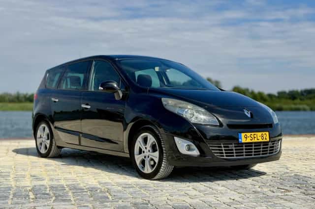 Renault Grand Scénic (2008) thumbnail 3