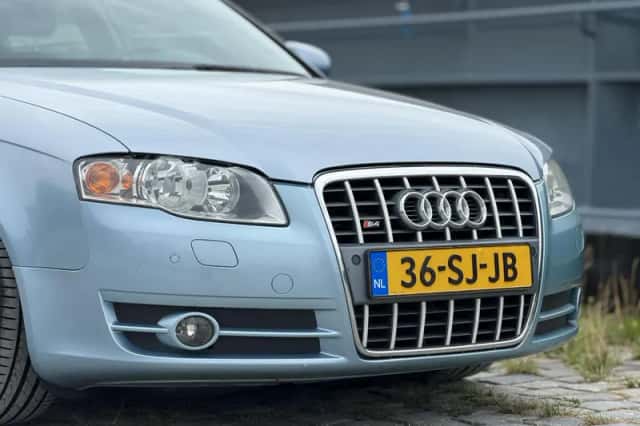 Audi A4 (2006) thumbnail 2