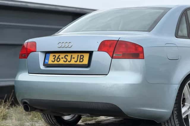 Audi A4 (2006) thumbnail 4