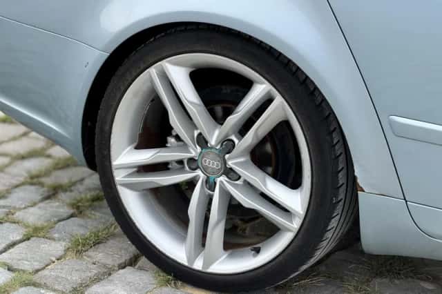 Audi A4 (2006) thumbnail 6