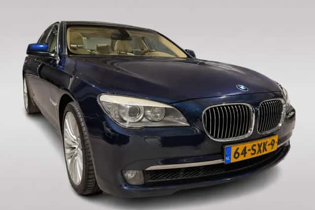BMW 7-Serie (2012) thumbnail 1