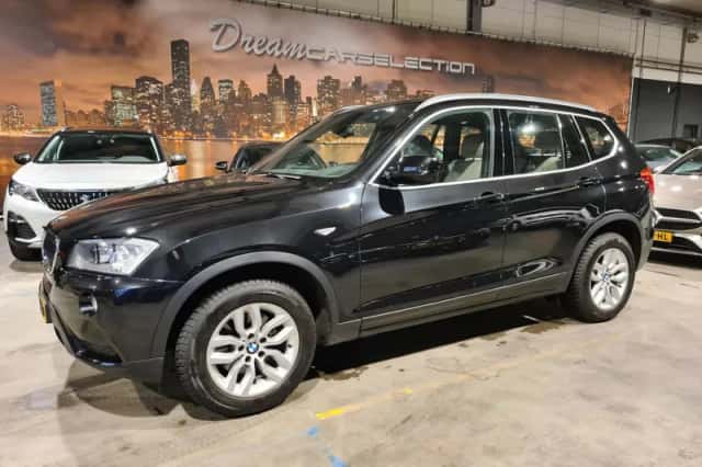 BMW X3 (2013) thumbnail 5