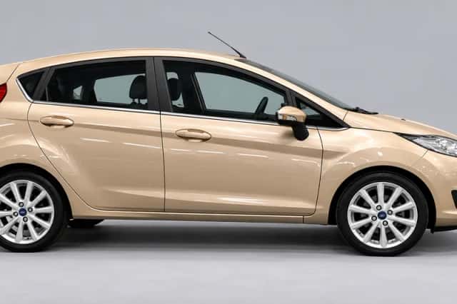 Ford Fiesta (2016) thumbnail 2
