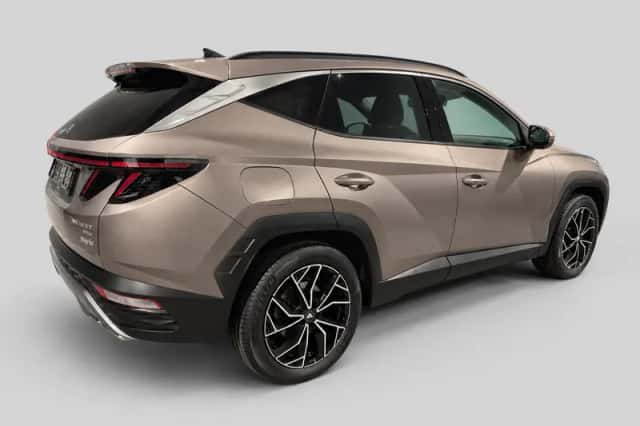 Hyundai Tucson (2021) thumbnail 3