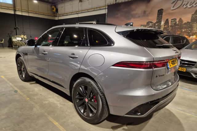 Jaguar F-Pace (2021) thumbnail 5