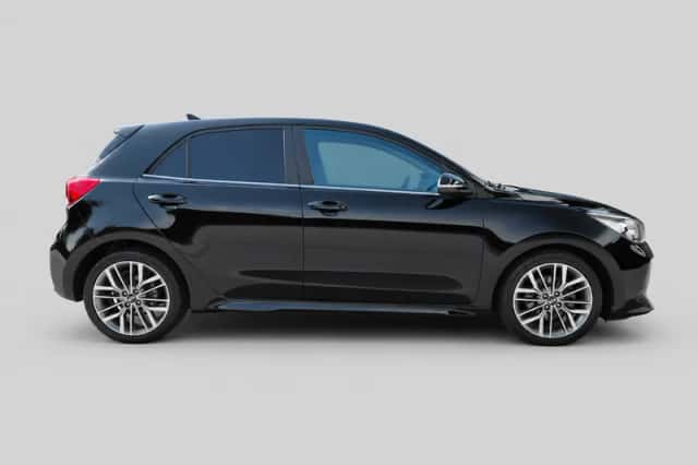 Kia Rio (2021) thumbnail 2