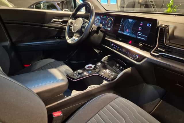Kia Sportage (2023) thumbnail 5