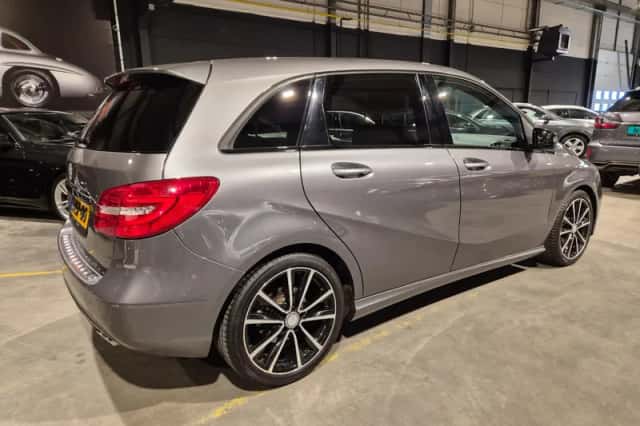 Mercedes-Benz B-Klasse (2014) thumbnail 3