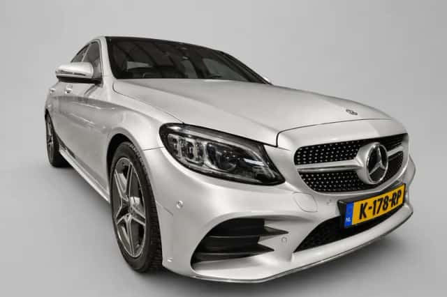 Mercedes-Benz C-Klasse (2021) thumbnail 1