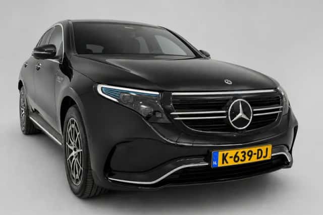 Mercedes-Benz EQC (2020) thumbnail 1