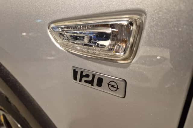 Opel Crossland X (2019) thumbnail 6