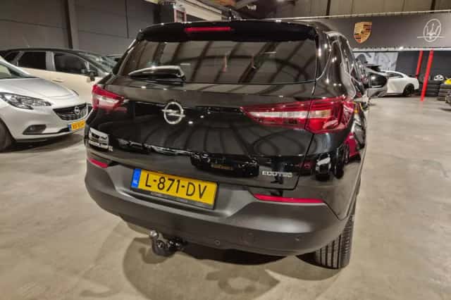 Opel Grandland X (2021) thumbnail 4