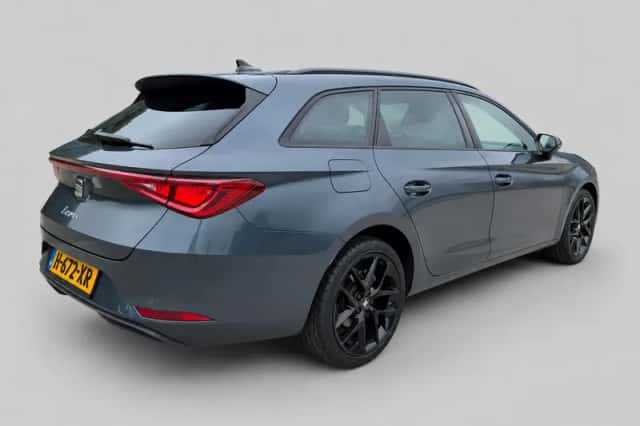 SEAT Leon Sportstourer (2022) thumbnail 3