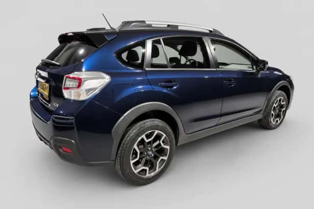 Subaru XV (2016) thumbnail 3