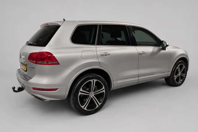 Volkswagen Touareg (2011) thumbnail 3