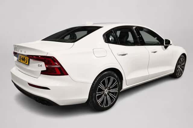 Volvo S60 (2021) thumbnail 3