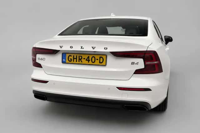 Volvo S60 (2021) thumbnail 4