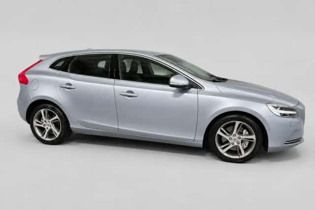 Volvo V40 (2017) thumbnail 2