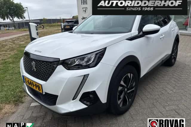 Peugeot 2008 (2021) thumbnail 2