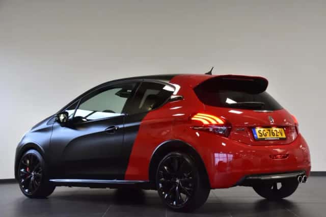 Peugeot 208 (2018) thumbnail 4