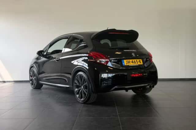 Peugeot 208 (2016) thumbnail 3