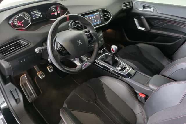 Peugeot 308 (2020) thumbnail 6