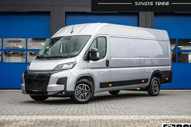 Peugeot Boxer (2024) thumbnail 1