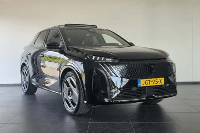 Peugeot e-3008 (2025) thumbnail 4