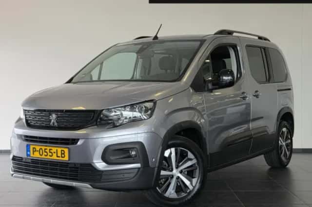 Peugeot Rifter (2021) thumbnail 1