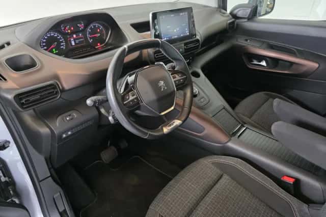Peugeot Rifter (2021) thumbnail 6