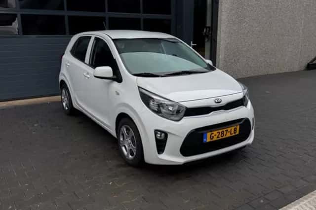 Kia Picanto (2019) thumbnail 3