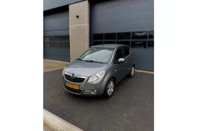 Opel Agila (2012) thumbnail 1