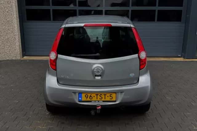 Opel Agila (2012) thumbnail 5