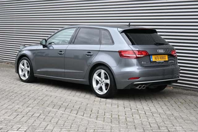 Audi A3 (2018) thumbnail 5