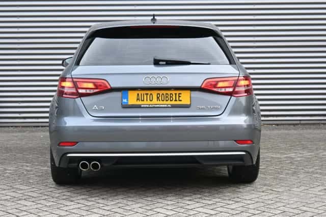 Audi A3 (2018) thumbnail 6