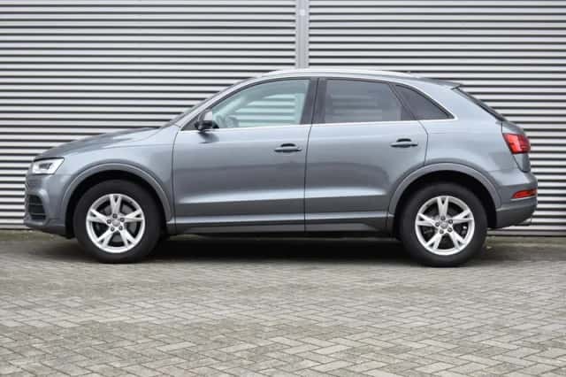 Audi Q3 (2015) thumbnail 5
