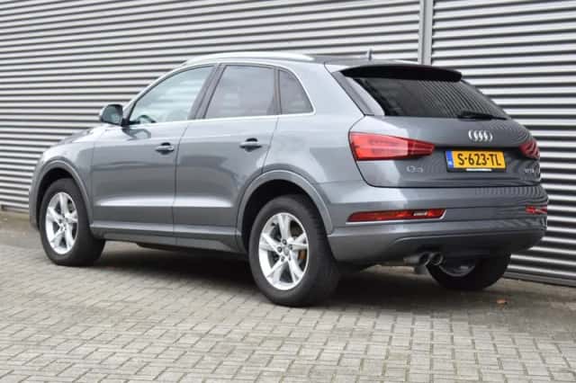 Audi Q3 (2015) thumbnail 6