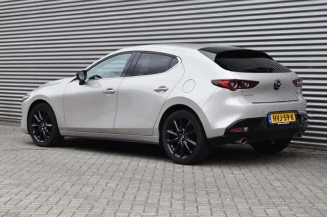 Mazda 3 (2022) thumbnail 4