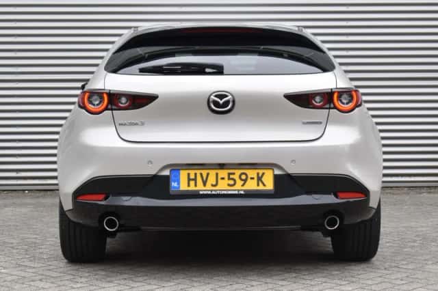 Mazda 3 (2022) thumbnail 5